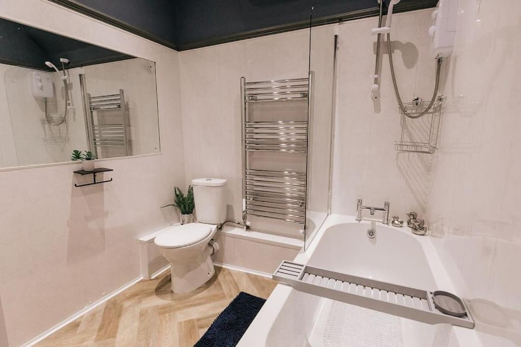 Grove House No.07 - Luxury Apartment Close To The Llandudno Beach المظهر الخارجي الصورة