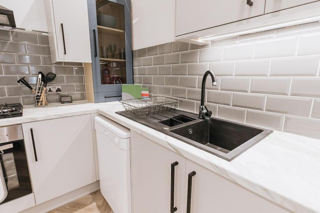 Grove House No.07 - Luxury Apartment Close To The Llandudno Beach المظهر الخارجي الصورة